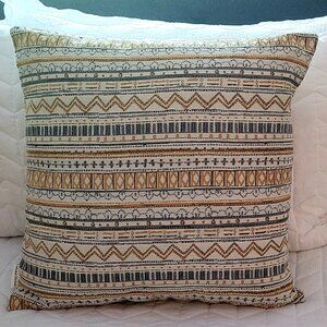 MIKA HOME Decorative/Accent Pillow